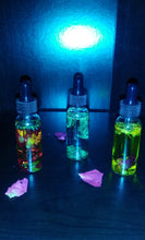 Load image into Gallery viewer, Herbal Face Oil