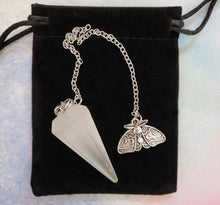 Load image into Gallery viewer, Luna Moth Pendulum with Pouch
