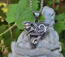 Load image into Gallery viewer, Celtic Cat Pendant
