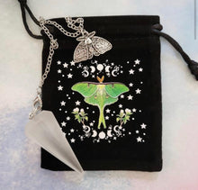 Load image into Gallery viewer, Luna Moth Pendulum with Pouch
